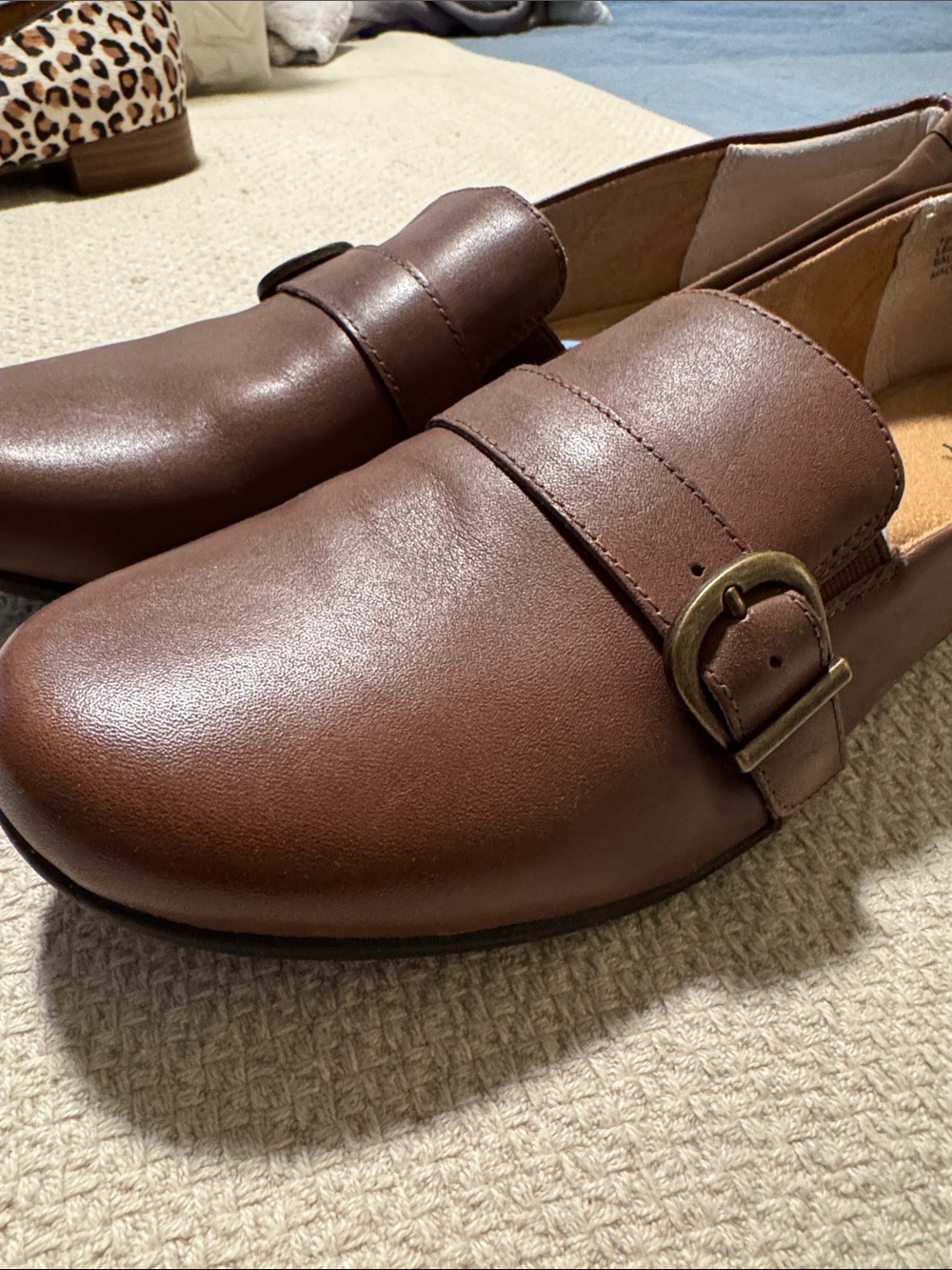 📌12M Brown Leather Buckle Loafers